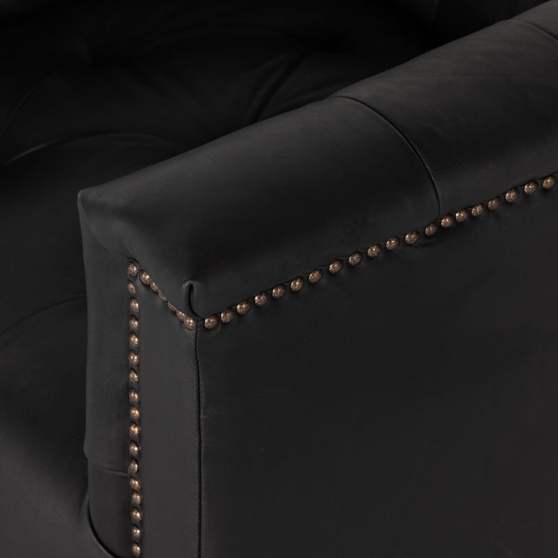 Maxx Swivel Chair