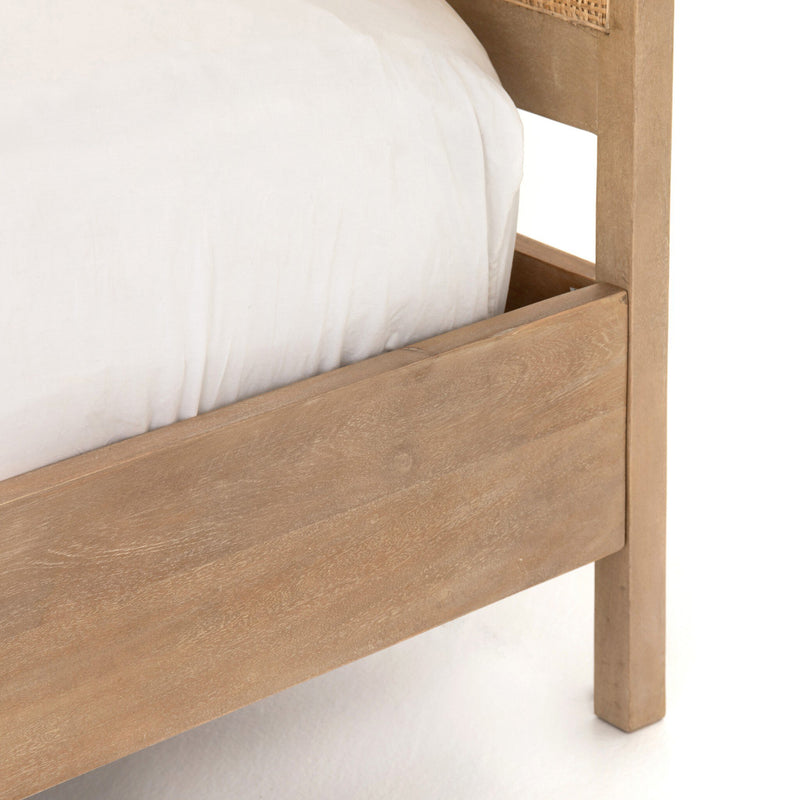 Sydney Bed